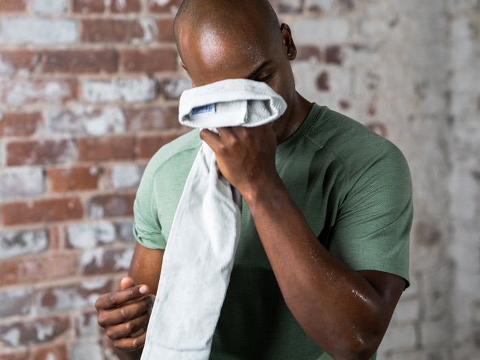 How to Get Sweat Smell Out Of Clothes